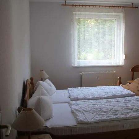 Apartamento Ferienwohnung Waldstrasse 14 *