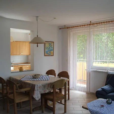 Ferienwohnung Waldstrasse 14 Koserow